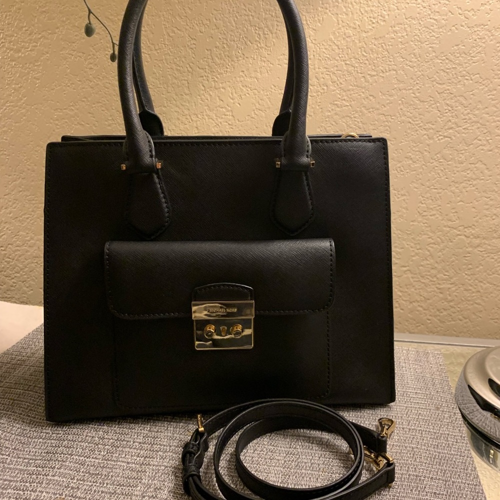 Michael Kors Black Saffiano Leather Crossbody Bag Satchel Tote EUC